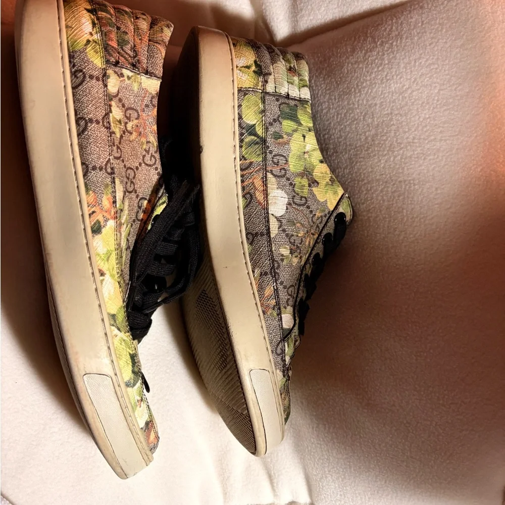 Gucci Floral GG Canvas Low-Top Sneakers in Black, Green and Yellow